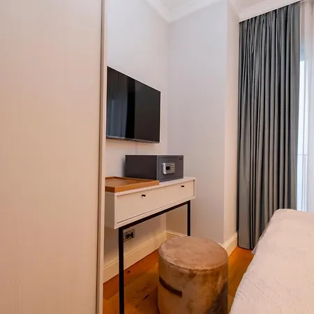 One Bedroom Flat Apartment