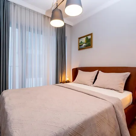One Bedroom Flat *